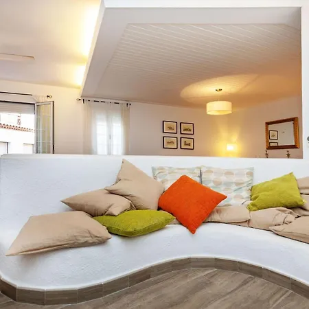 Cap De Tossa By Interhome Дом отдыха Тосса-де-Мар